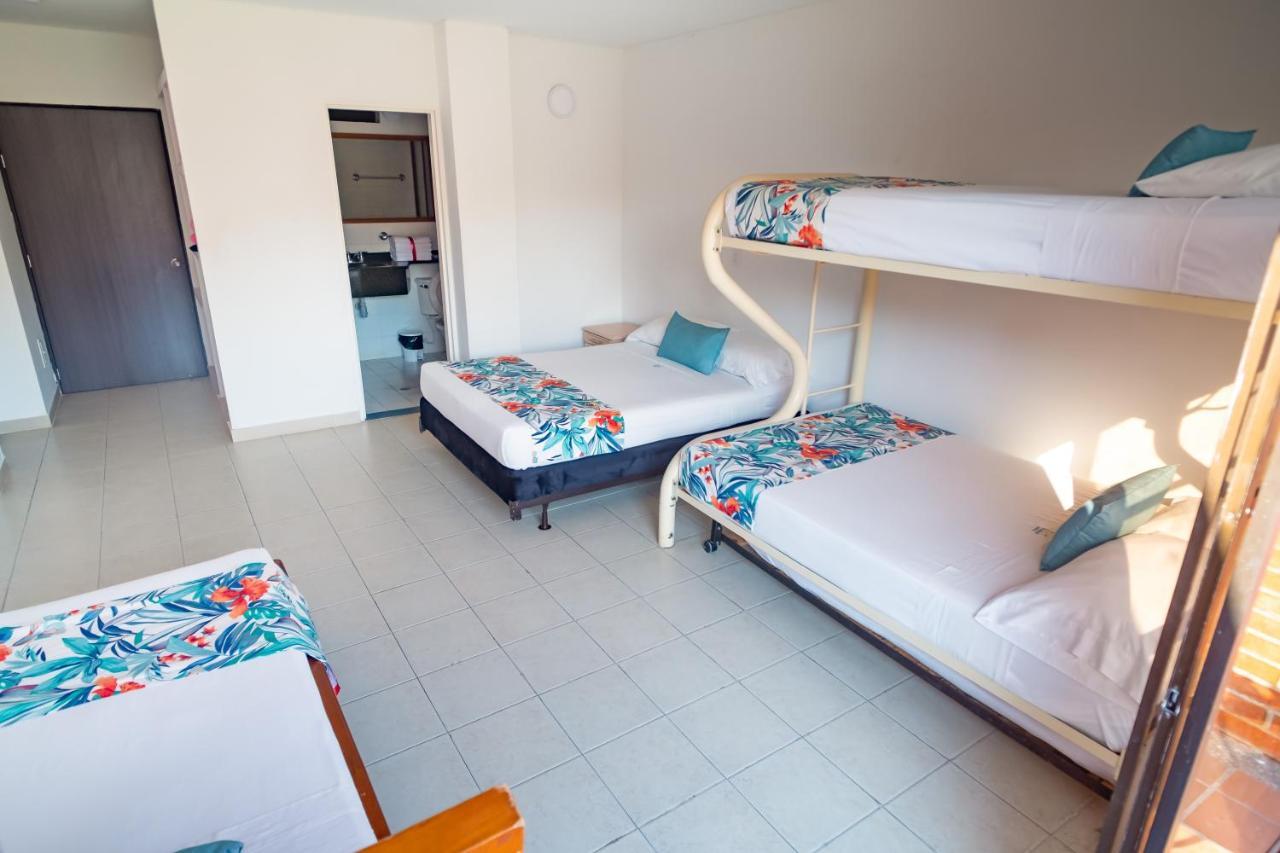 Playa Hawai Ibague Hotel Buitenkant foto