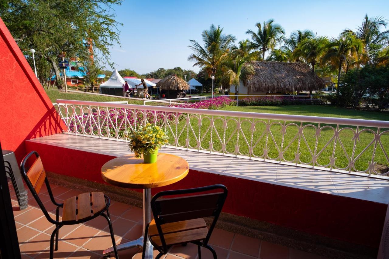 Playa Hawai Ibague Hotel Buitenkant foto
